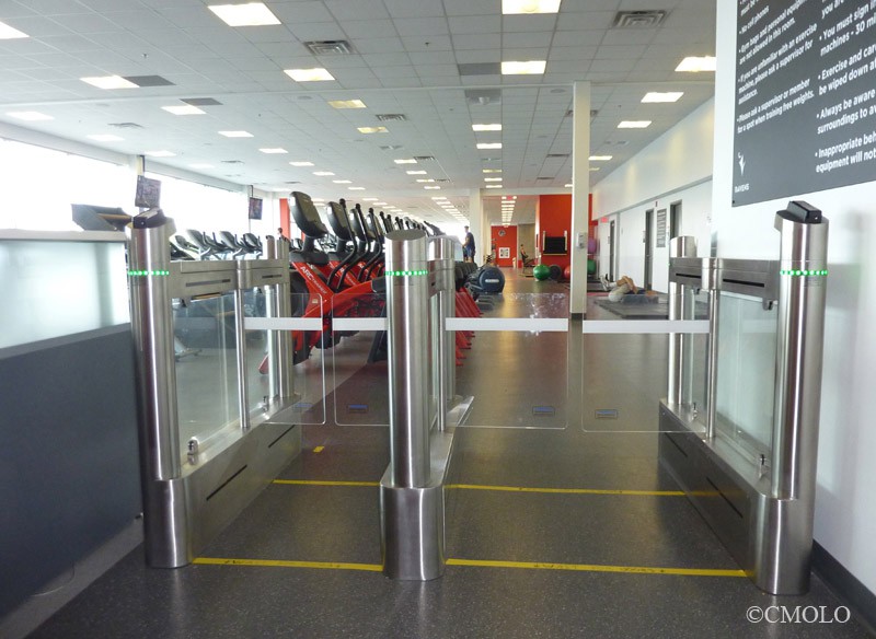 CMOLO speed gate turnstile in gym CMOLO speed gate turnstile in gym